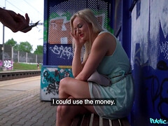 Verga grande, Tetas grandes, Rubia, Garganta profunda, Público, Coño, Tetas, Mojado