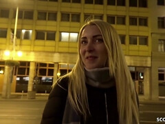 Grosse bite, Blonde, Sucer une bite, Tir de sperme, Allemand, Argent, Public, Adolescente