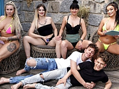 Kont, Biseksueel, Pijpbeurt, Groep, Rijpe lesbienne, Orgie, Openbaar, Speelgoed