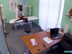 Arschlecken, Vollbusig, Arzt, Hundestellung, Büro, Realität, Spion, Weibliche ejakulation