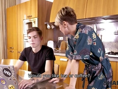 Rubia, Hd, Cocina, Madres para coger, Desnudo, Ruso, Hijo, Medias largas