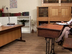 Universiteit, Hd, Lesbisch, Moeder die ik wil neuken, Voorbinddildo, Student, Lerarin, Uniformpje