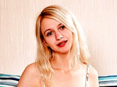Blondine, Süss, Hundestellung, Fingern, Klaffend, Dürr, Jungendliche (18+), Titten