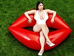 Большая жопа, Большой член, Большие сиськи, Минет, Брюнетки, Собачьи, Двойное проникновение