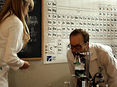 Grosse titten, Brille, Handjob, Küssen, Reif, Muschi, Rock, Uniform