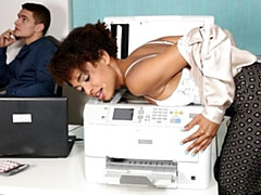 18 летние, Большая жопа, Большой член, Минет, Собачьи, Межрасовый секс, Натуральные сиськи, Молоденькие