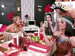 Mamada, Morena, Universidad, Estilo perrito, Grupo, Lamidas, Perforación, Coño