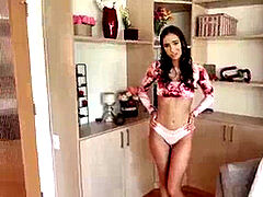 Arse, trimmed, latina