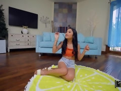 69, Amateur, Cul, Noire, Seins naturels, Petite femme, Chatte, Cheveux courts