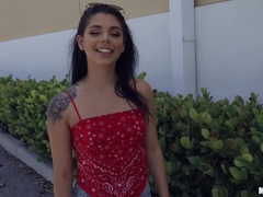 Américain, Sucer une bite, Queue, Fille latino, Seins naturels, Petite femme, Chatte, Tatouage
