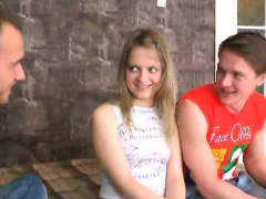 Блондинки, Фетиш, В первый раз, Секс без цензуры, Молоденькие, Втроем