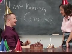 Hardcore, Latijnse vrouw, Klein