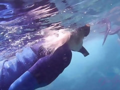 Leie, Strand, Füsse, Fussjob, Handjob, Zierlich, Pov, Titten