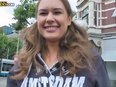 In den arsch, Braunhaarige, Absätze, Lingerie, Im freien, Piercing, Öffentlich