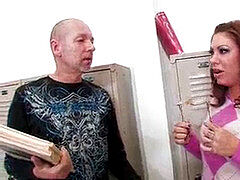 Morena, Corridas, Corridas faciales, Coño, Tatuaje