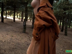 Пляж, Женщины, Натуральные сиськи, Голышом, Оргазм, На публике, Русские, Соло