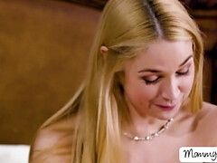 18 jaar, Blond, Lesbisch, Rijpe lesbienne, Moeder die ik wil neuken, Moeder, Tiener