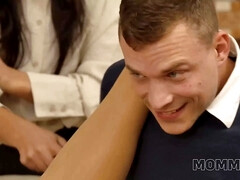 Blondine, Geile alte tussi, Gehörnter ehemann, Französisch, Hd, Reif, Stiefmutter, Titten