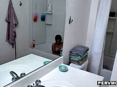 Salle de bains, Gros seins, Gorge profonde, Interracial, Léchez, Mère que j'aimerais baiser, Pov, Nénés