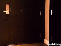 Cul, Beauté, Noire, Plantureuse, Gorge profonde, Branlette thaïlandaise, Pov, Nénés