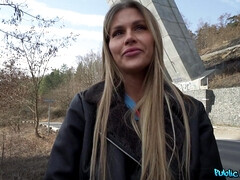 Leie, Grosse titten, Blondine, Blasen, Im freien, Piercing, Pov, Titten