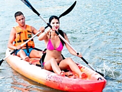 Aziatisch, Grote kont, Grote lul, Pijpbeurt, Bruinharig, Hondjeshouding, Tiener, Tieten likken