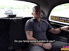 デカパイ, 車, チェコ, チン, なめる, アウトドア, タトゥー, 濡れ