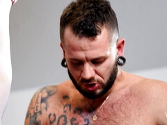 バイセクシャル, 黒人, バック, オナニー, 看護婦, オイル, ピアス, シーメール