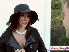 ズームショット, エロ熟女, バック, 手コキする, Hd, 下着, 淫乱熟女, タトゥー