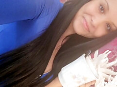 Gros seins, Brunette brune, Femelle, Doigter, Fait maison, Masturbation, Solo, Tatouage