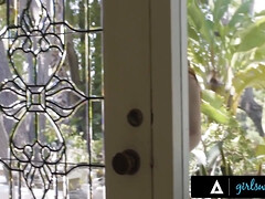 Азиатки, Большие сиськи, Застукали, Дилдо, Милф, Наездница