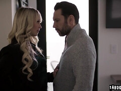 Gros seins, Tromperie, Gorge profonde, En levrette, Doigter, Poilue, Hd, Chatte