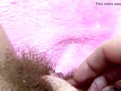 Amateur, Gros clito, Clito, Extrême, Poilue, Hard, Masturbation, Chatte