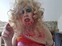 Amateur, Anal, Británico, Fetichismo travestista, Consolador, Gay, Fumando, Solo