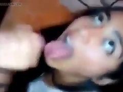 Amateur, Sucer une bite, Brunette brune, Fait maison, Adolescente