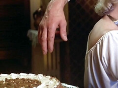 In den arsch, Grosse titten, Blondine, Blasen, Spermaladung, Hardcore, Lesbisch, Vintage