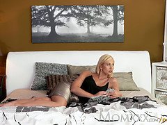 Cul, Blonde, Femme couguar, Hd, Lesbienne, Masturbation, Mère que j'aimerais baiser, Maman