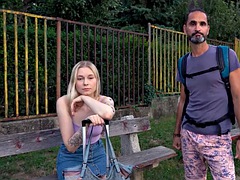 Rubia, Cornudo, Europeo, Afeitado, Chupando, Tatuaje, Adolescente, Tetas