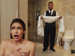 Gros seins, Sucer une bite, Tromperie, Gorge profonde, Fille latino, Mère que j'aimerais baiser, Jarretelles