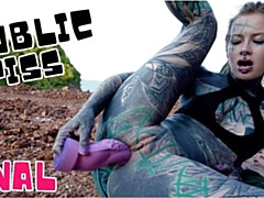 Любители, Анальный секс, Дилдо, Женщины, На природе, Пирсинг, Писсинг, Тату