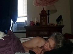 Mooi, Grote lul, Pijpbeurt, Rondborstig, Diep in de keel, Moeder die ik wil neuken, Tepels, Slikken