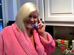 Tetas grandes, Mamada, Tetona, Madura, Hd, Madres para coger, Mamá, Tetas