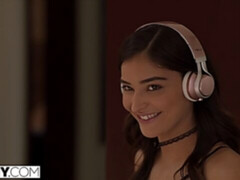 Pijpbeurt, Bruinharig, Hondjeshouding, Latijnse vrouw, Likken, Kut duiken, Tiener, Bekijker