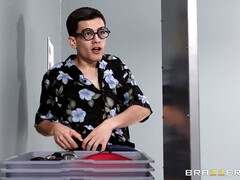 デカ尻, デカパイ, ブロンド, フェラチオ, 眼鏡, ハードコア, 淫乱熟女, 三人