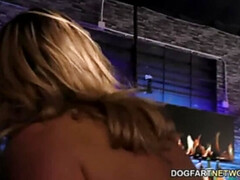 黒人, ブロンド, イく瞬間, 顔射, 乱交, ハードコア, オージー, オッパイの