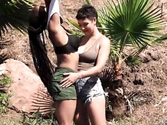 18, デカ尻, デカパイ, 黒人, 茶髪の, キス, オナニー, オーガズム