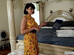 Grosse titten, Braunhaarige, Fingern, Brille, Masturbation, Milf, Muschi, Nass