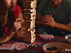 Asiatique, Éjaculation interne, Hard, Nénés