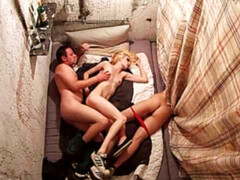 Mamada, Morena, Grupo, Pajear, Afeitado, Adolescente, Tetas, Puta