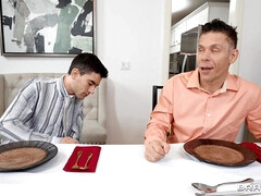 18 jaar, Kont, Grote lul, Pijpbeurt, Hardcore, Kut duiken, Tiener, Tieten likken